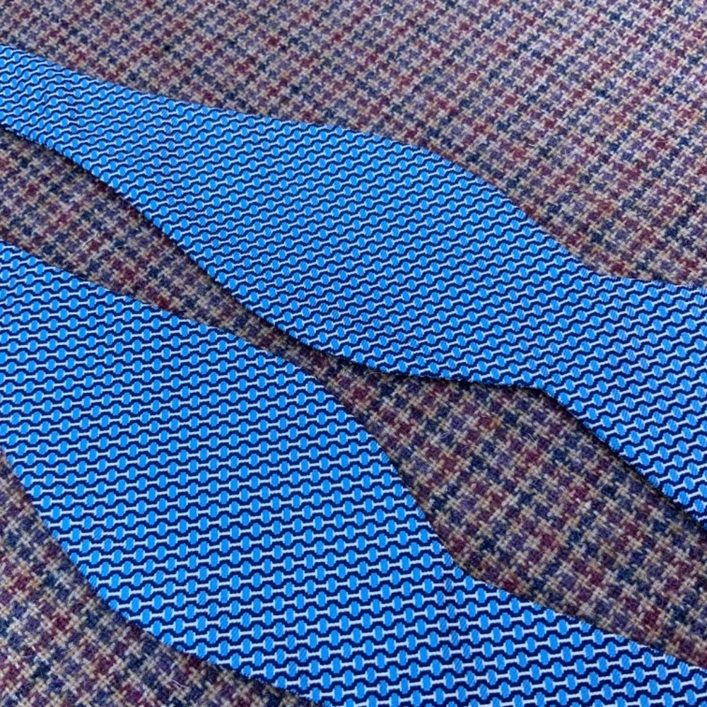 NEW Brooks Brothers Bow Tie Blue Chain Link Rare Sample Made In USA